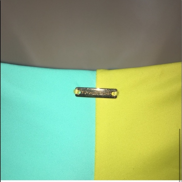 Victoria's Secret Swim Colorblock Bikini Set NWT - Picture 6 of 8